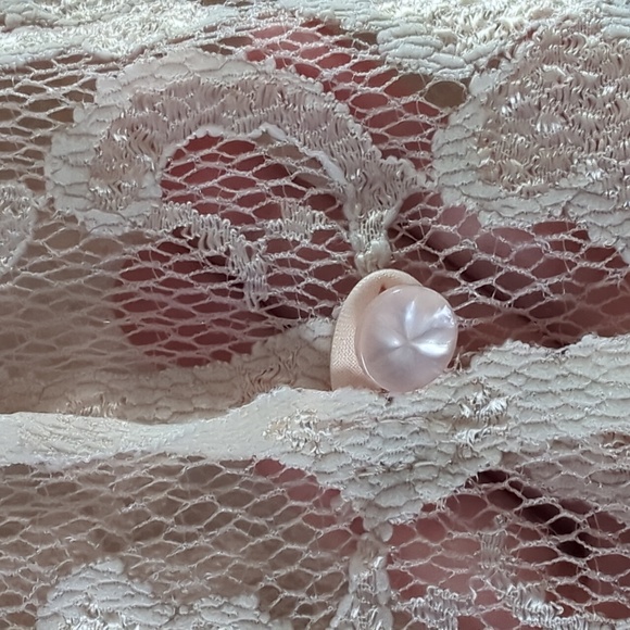 Vintage Joseph Ribkoff Cream Lace Top - Picture 7 of 10